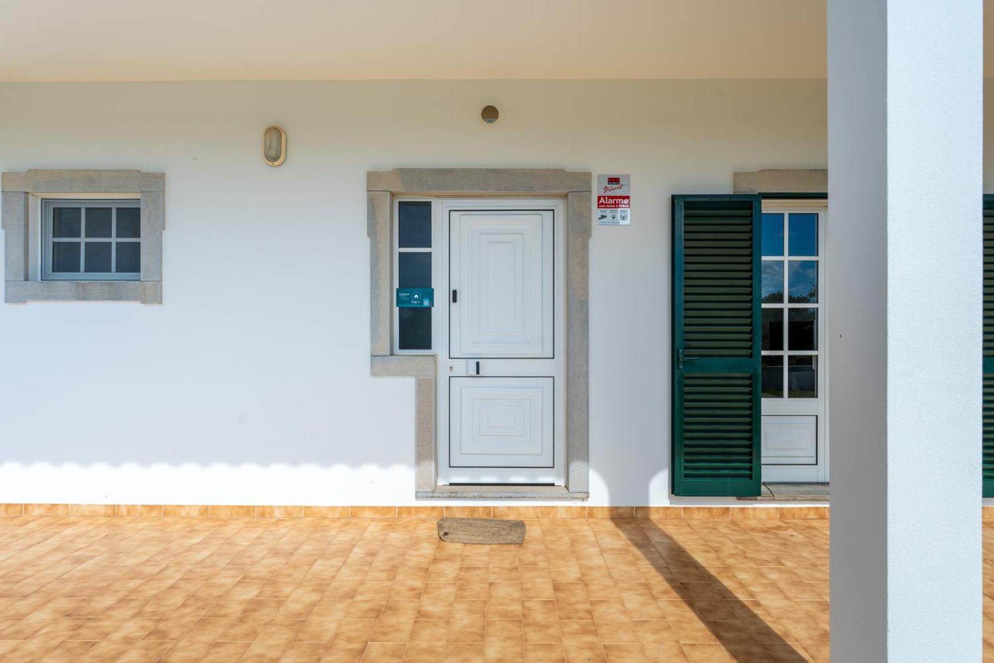 Sunny & Calm 4 Bdr House W/ Pool By Lovelystay Santo Estevao  Exteriér fotografie
